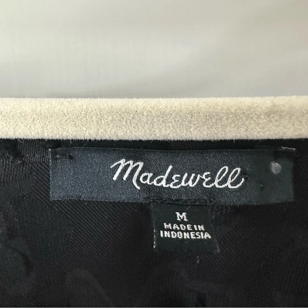 Madewell Black Floral Jacquard Side Tie Wrap Top, Size Medium - Picture 4 of 10